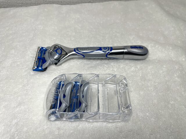 ジレットスキンガード　商品の中身