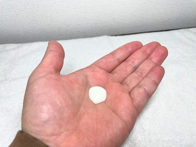 スキンアクア ヒアルロンセラムUVの中身
